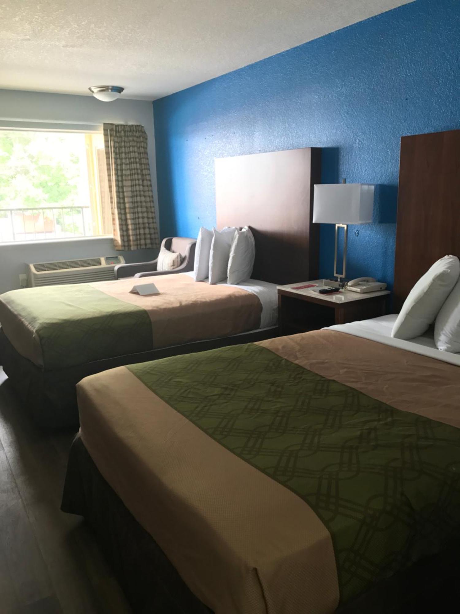 Econo Lodge Inn & Suites I-64 & Us 13 Virginia Beach Exterior foto